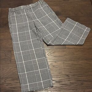 Old Navy Women's Monochrome Checkered Cropped Pants